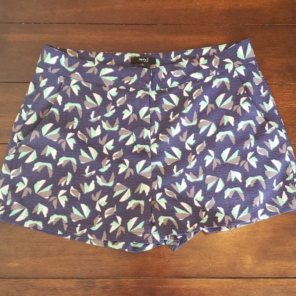 Very J high waist shorts